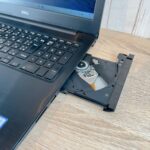 DELL Inspiron5570 / 2019年5月製 / Core i7-8550U / メモリ8GB / 新品SSD500GB / Windows11 25H2 / LibreOffice / 15.6型 HN-2001 - 画像 (5)