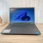 【美品】DELL Vostro 15 3000（3500） / 2021年4月製 / Core i3-1115G4 / メモリ8GB / 新品SSD240GB / Windows11 25H2 / LibreOffice / 15.6型 HN-2010 - 画像 (2)