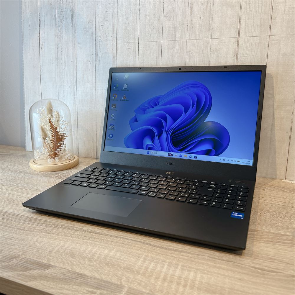 hn-0825 NEC Versapro VKT42E-D / 2023年5月製 / Core i5-1135G7 / メモリ16GB / M.2SSD256GB / Windows11 25H2 / 15.6型 HN-0825 - 画像 (1)